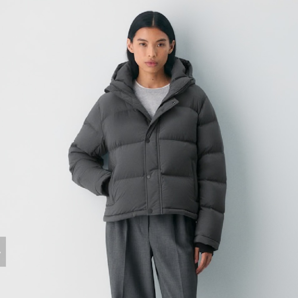 🩶The Super Puff Gray Puffer Jacket.